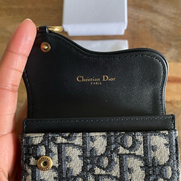 Dior Saddle Flap Card Holder - Picture 7 of 8